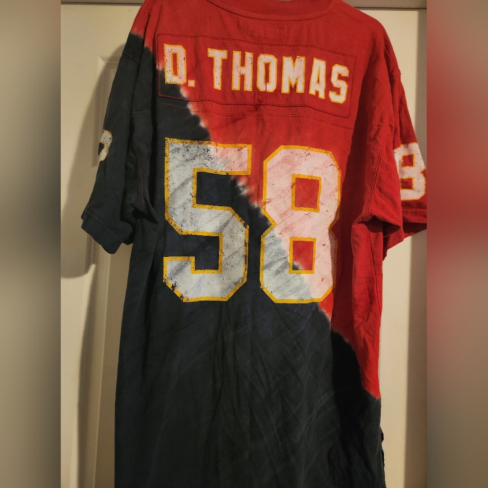 Men's Mitchell and Ness KC chiefs. #58 Derrick Thomas. Tee shirt. Size large